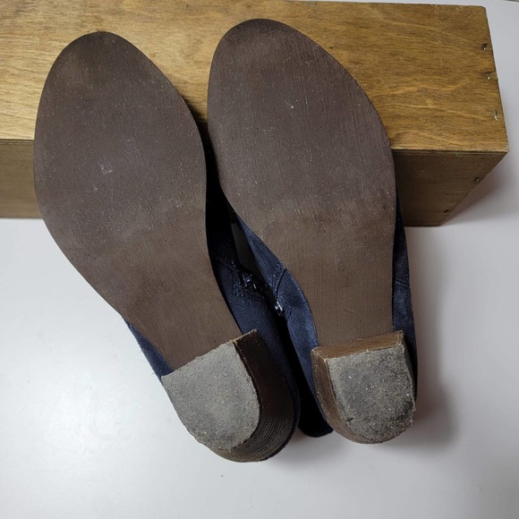 Stylish DIBA Sandra short ankle heeled booties, blue suede, womens 8 - Picture 3 of 9